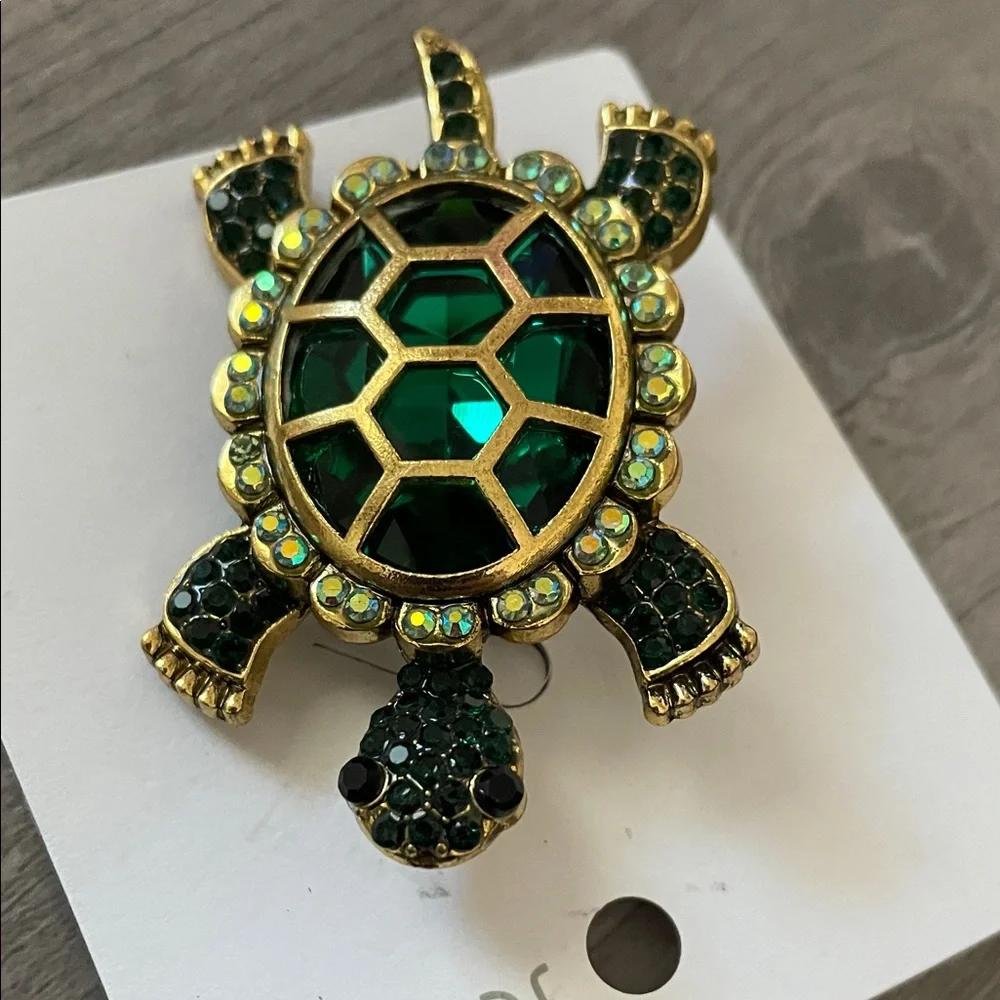 Artisan Green and Gold Turtle Brooch - Picture 4 of 9